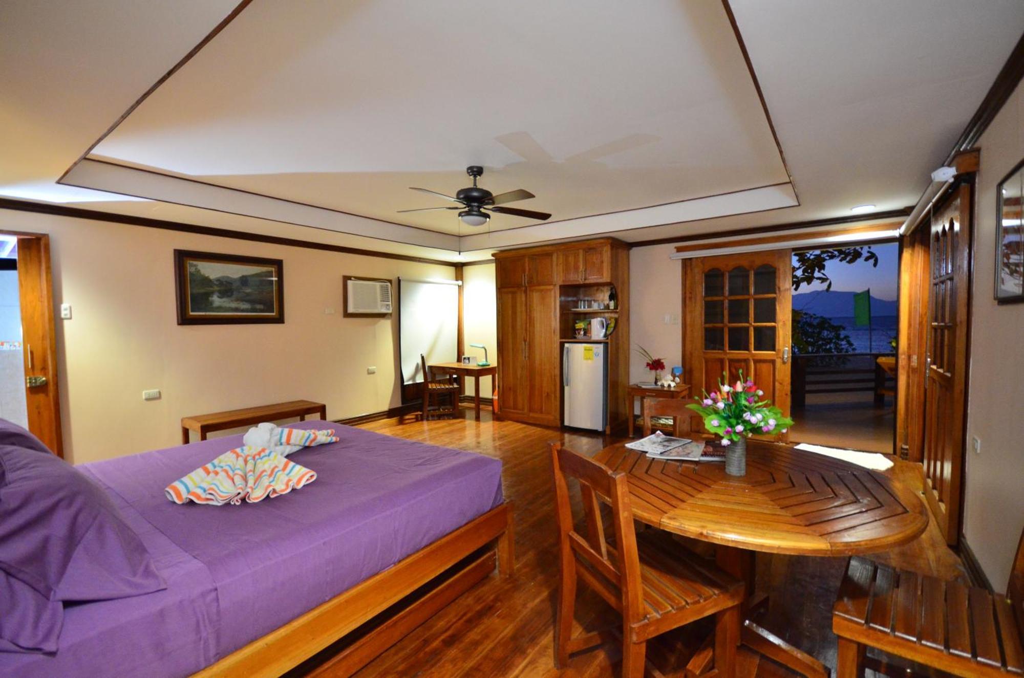 Arena Island Resort Room photo