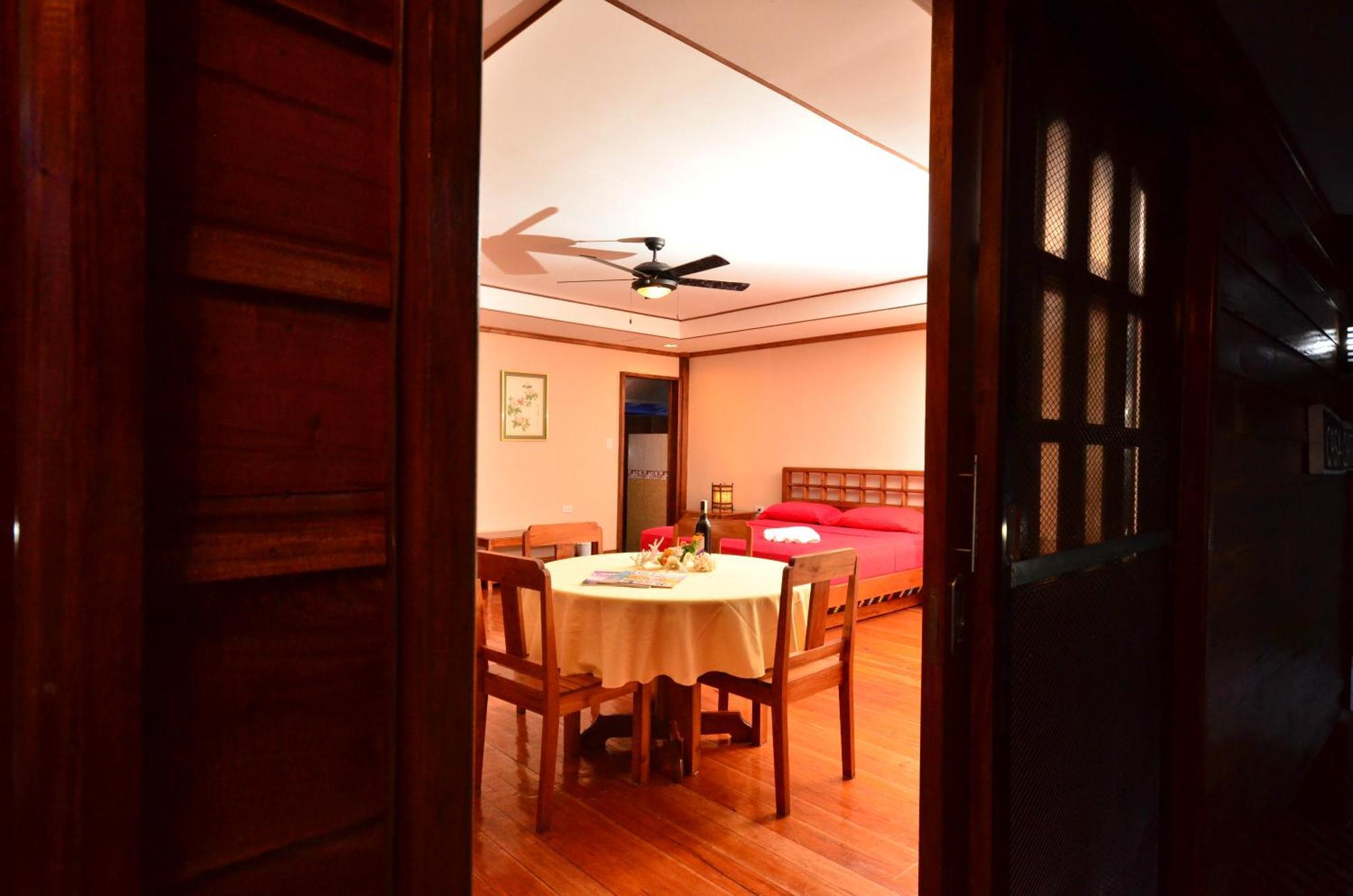 Arena Island Resort Room photo